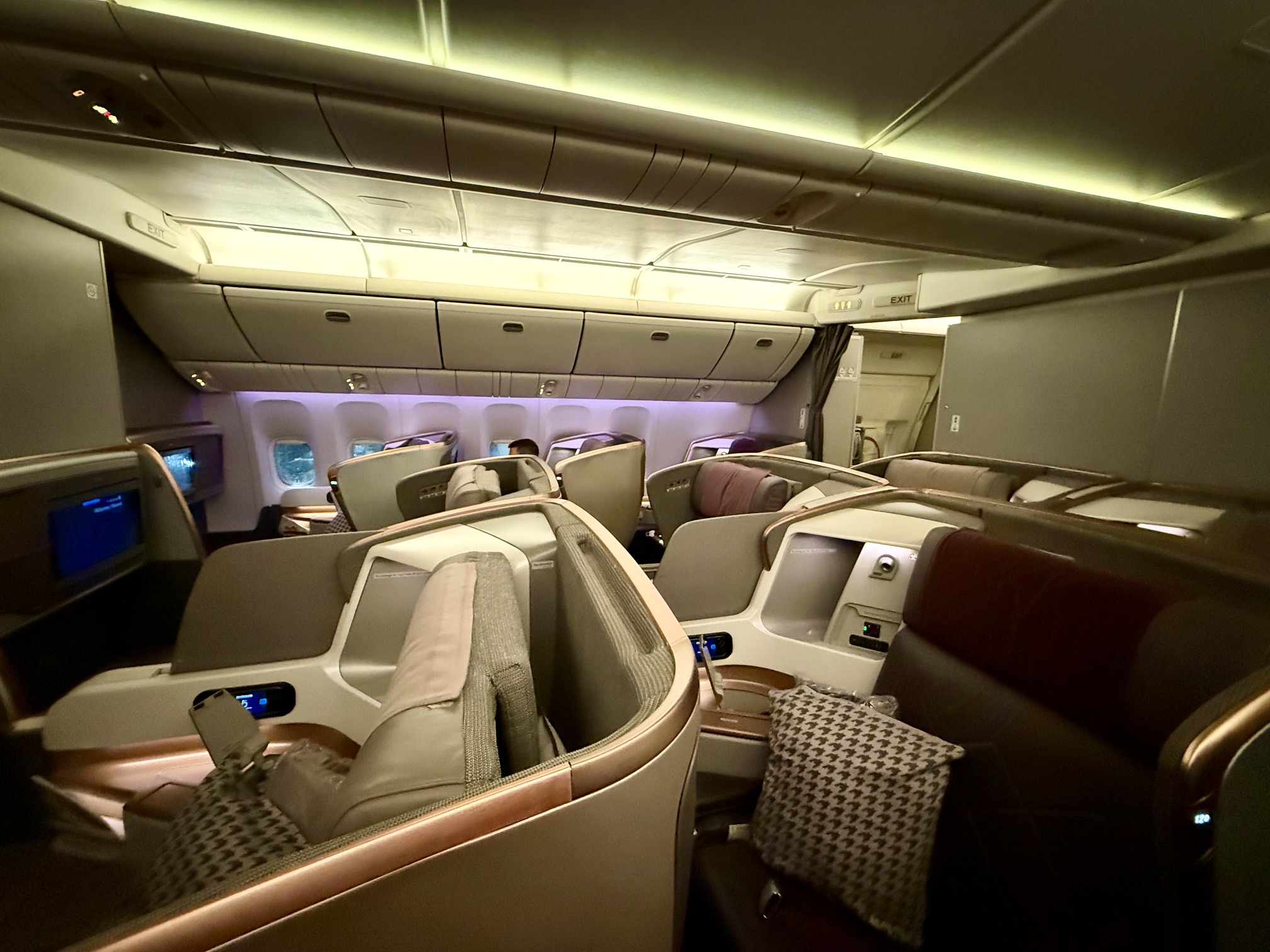 Singapore Airlines 777 Business Class