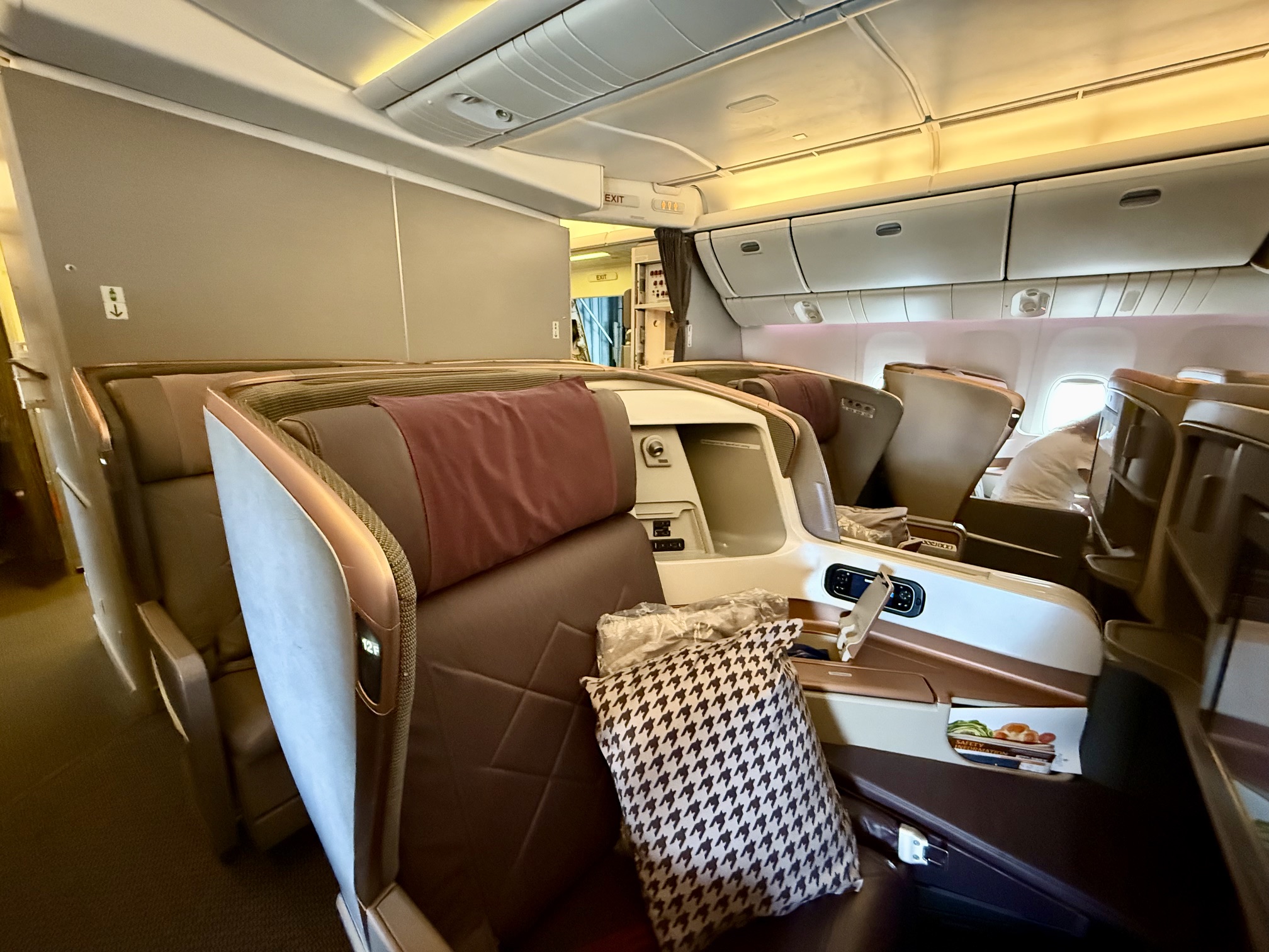 Singapore Airlines Business Class 777