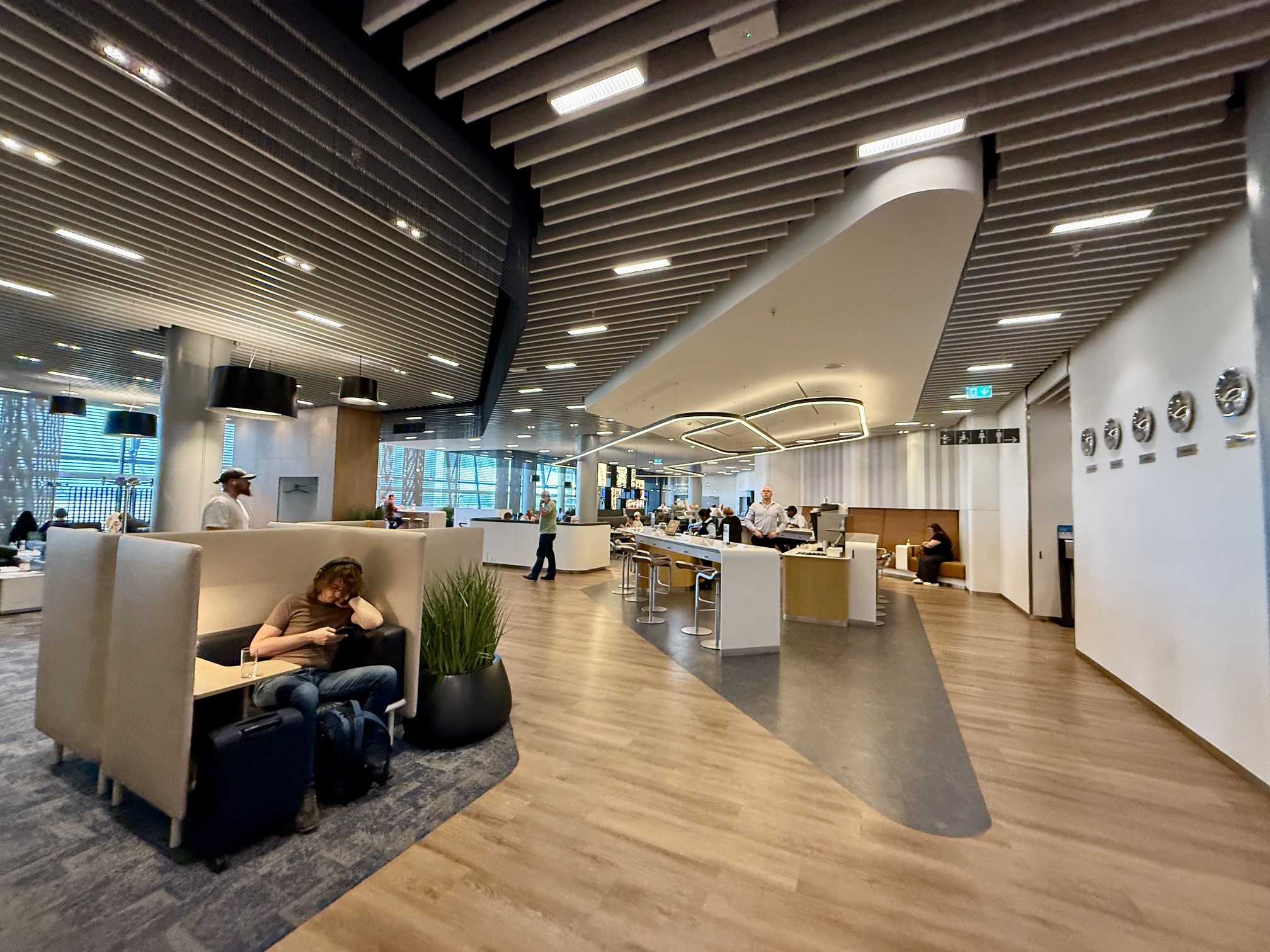 Lufthansa Business Lounge London