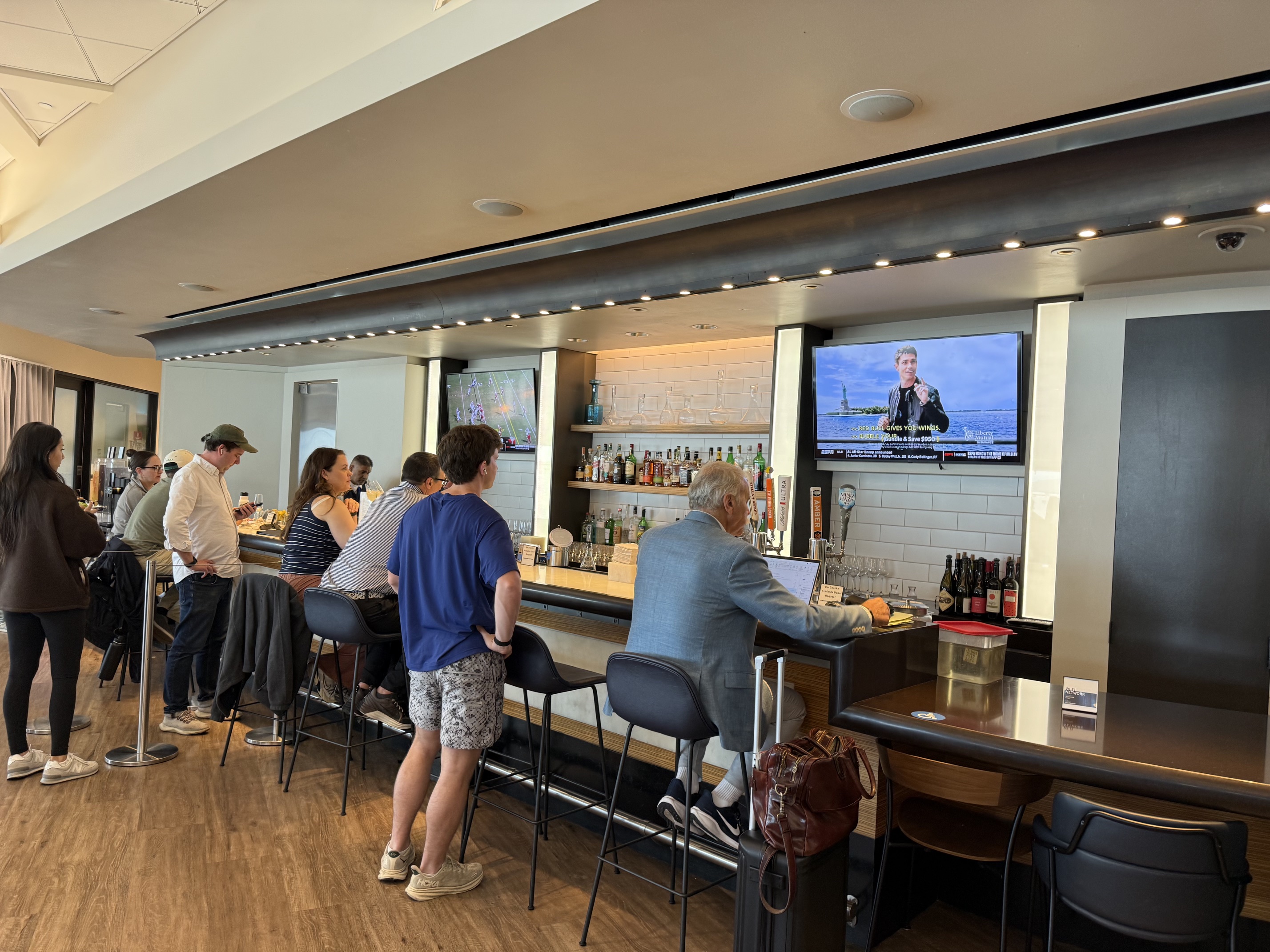 Temporary AMEX Centurion Lounge San Francisco